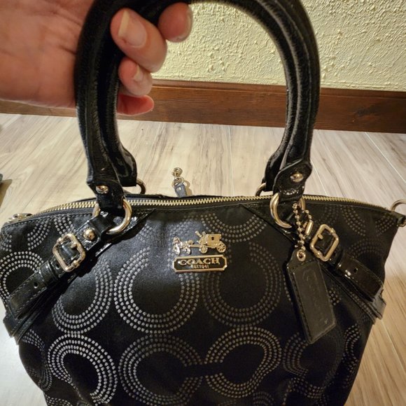 Like New Coach Dotted Madison 2Way Shoulder Bag c - Picture 13 of 16